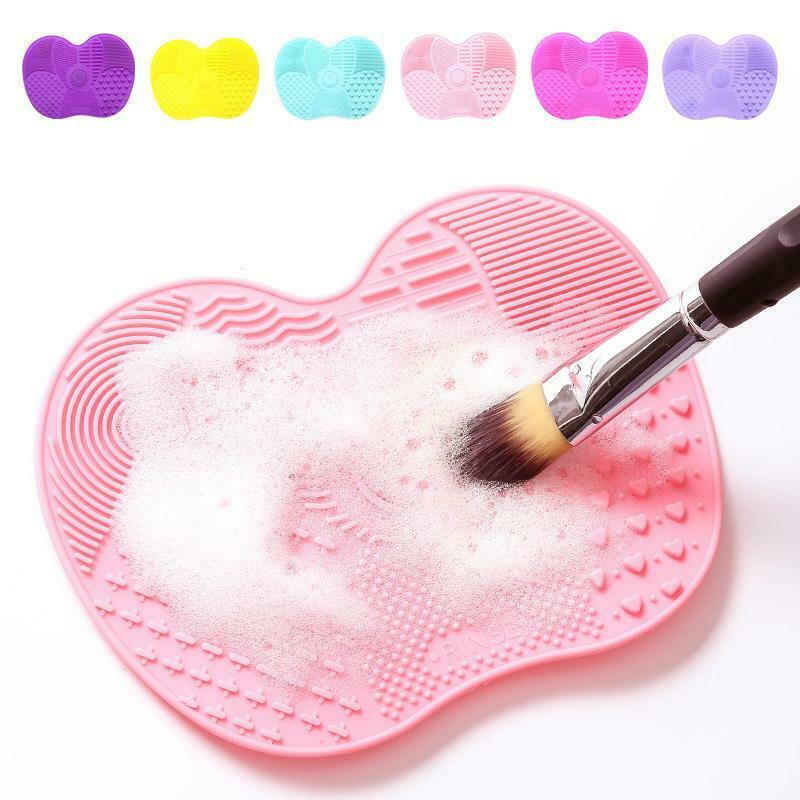 Silicone Brush Cleaner Pad by CANNI.CO.UK